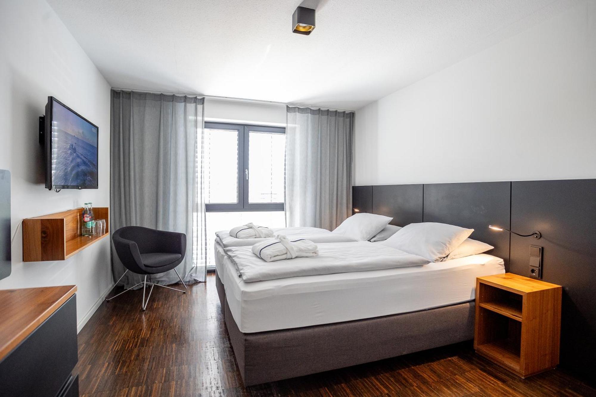 &repeat Airport Hotel Keulen